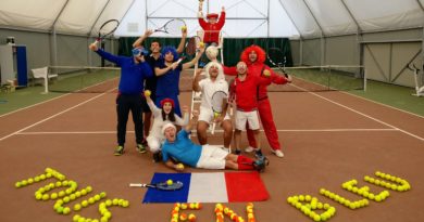 Tous en bleu pour soutenir l’équipe de France en Coupe Davis Tous en bleu pour soutenir l’équipe de France en Coupe Davis